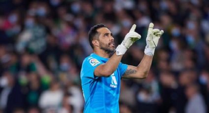 ¿Se despide de Betis?: la noticia que condicionaría el futuro de Claudio Bravo