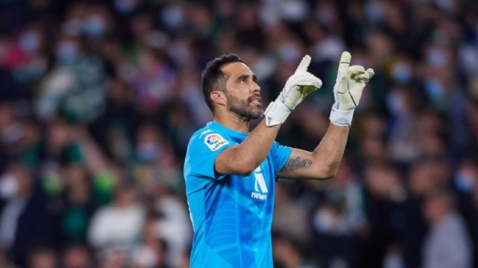 ¿Se despide de Betis?: la noticia que condicionaría el futuro de Claudio Bravo