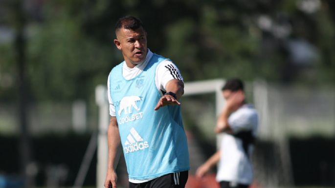 Almirón lo tiene decidido: el jugador de Colo Colo que cambiará de posición