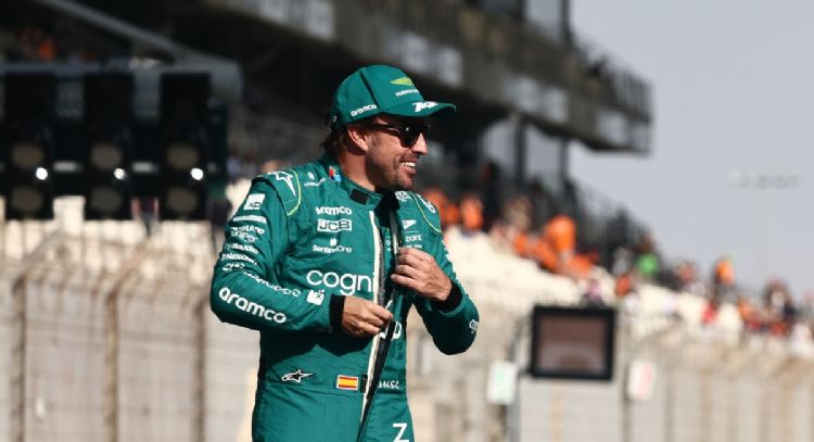 "Estoy seguro": el elogio de Aston Martin a Fernando Alonso y la crítica a su ex equipo, Alpine
