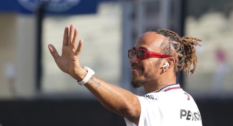 Tras su salida de Red Bull: Lewis Hamilton intenta convencer a Adrian Newey de ir a Ferrari