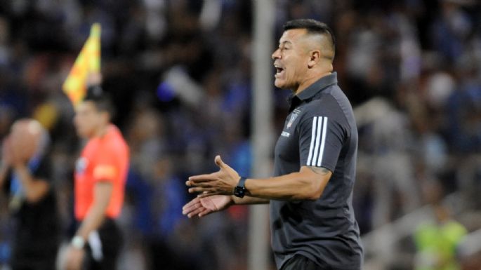 ¿Colo Colo se lleva algo?: la oferta de un gigante que lo dejaría sin un titular