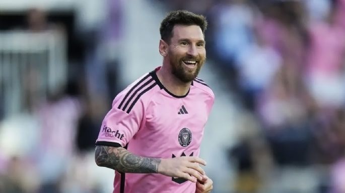 Se cruzaron en el auto: el insólito diálogo de Lionel Messi con un fanático argentino en Miami