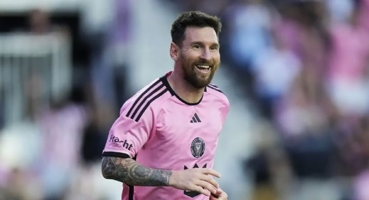 Se cruzaron en el auto: el insólito diálogo de Lionel Messi con un fanático argentino en Miami