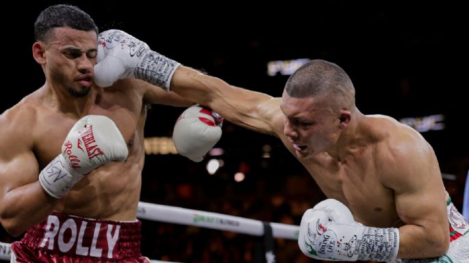 "Dos veces campeón": Floyd Mayweather apoyó a Rolly Romero a pesar de su derrota con Cruz