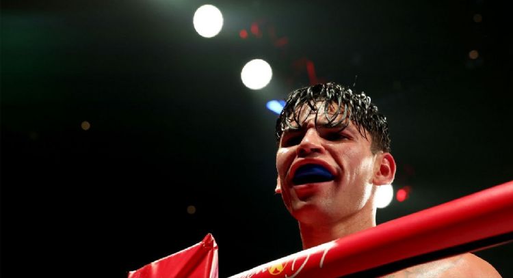 Ryan García dio la sorpresa: tiró tres veces a Devin Haney y se llevó el triunfo