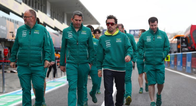 ¿Podría dejar Aston Martin?: el entorno de Fernando Alonso habló de su futuro