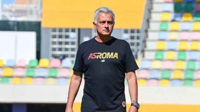 "Un solo movimiento y gano": José Mourinho reapareció en ingeniosa publicidad tras su salida de Roma