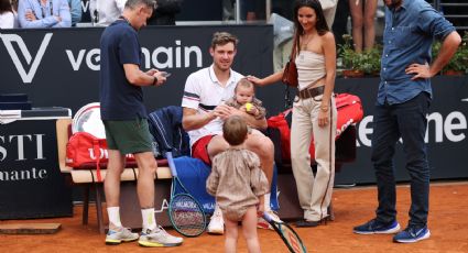 Se robó los flashes: el tierno momento del hijo de Nicolás Jarry en Roma