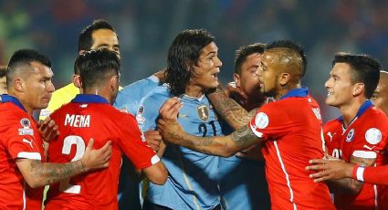 "No me arrepiento": un ex jugador revivió su recordado enfrentamiento con Edinson Cavani