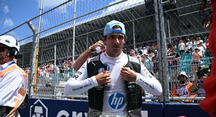 “No opino de nacionalidades”: Carlos Sainz apuntó contra la FIA en Miami