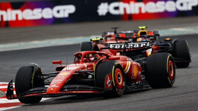 Leclerc y Sainz no tienen descanso: el nuevo revés que sufrió Ferrari a nivel global
