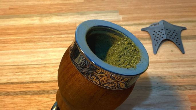 ¿Sirve o es estético?: la razón por la que se hace la montaña en el mate y su significado