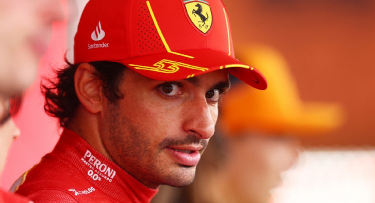 Carlos Sainz, cada vez con menos opciones: el equipo que le avisó que no lo buscará