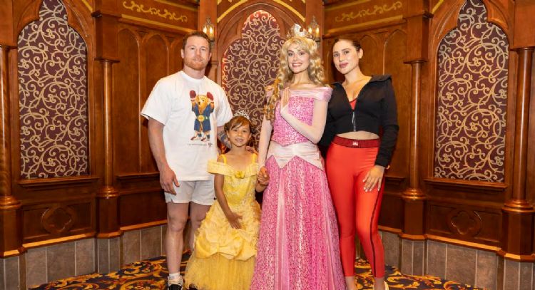 Pocos pueden pagarlas: los miles de dólares que le costó a Canelo Álvarez sus vacaciones en Disney