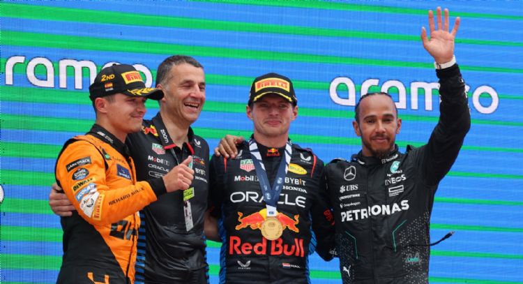 Juntos de nuevo: Max Verstappen y Lewis Hamilton, protagonistas en el podio del GP de España