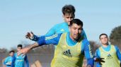 Foto ilustrativa de la nota titulada “Mejorar todos”: la respuesta de Gary Medel tras el cruce con un compañero de Boca