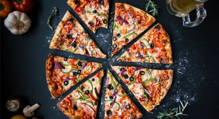 Por parte de uno de los mejores de la materia: la receta para preparar y cocinar la pizza perfecta