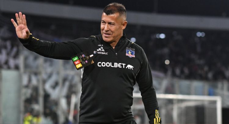 Todo listo para Almirón: las altas que tendrá Colo Colo para el duelo ante Deportes Santa Cruz
