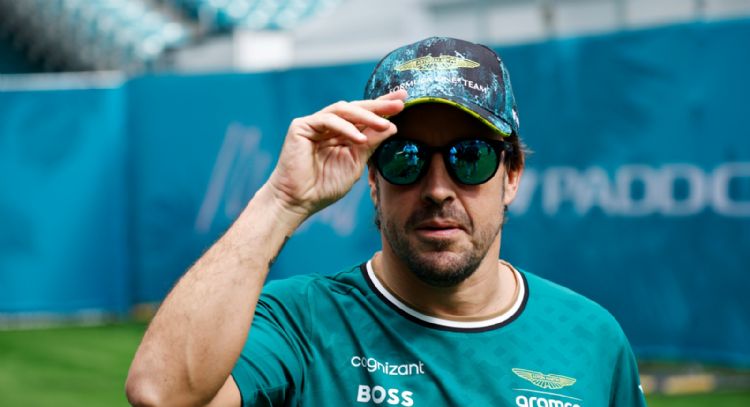 "Nuestro propio destino": la importante noticia que le dio Aston Martin a Fernando Alonso