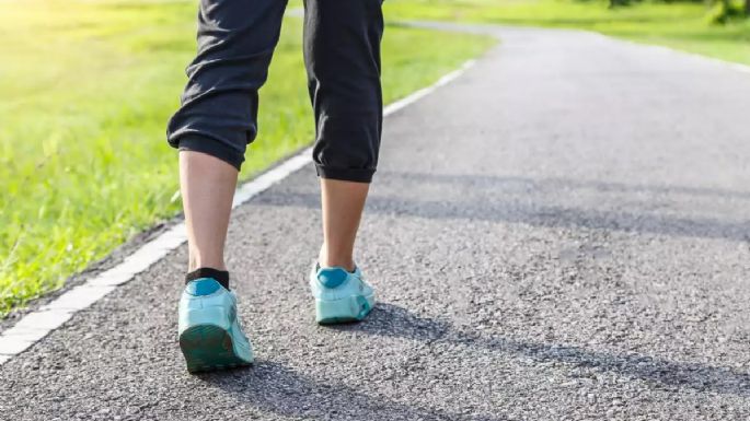 La recomendación de los médicos: el tiempo necesario de caminata para cada una de las edades
