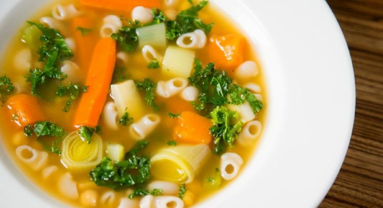 Evitarás los problemas cardiovasculares: la receta de sopa que ayudará significativamente a tu salud