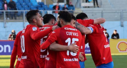 Visitas de lujo: los campeones que estuvieron presentes en el triunfo de Universidad Católica