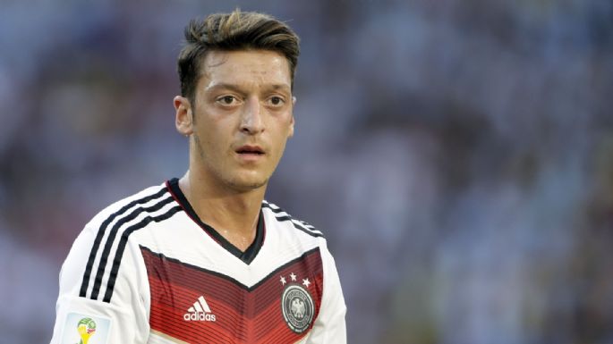 Cambio físico inigualable: la rutina que realizó Mesut Ozil tras dejar el fútbol