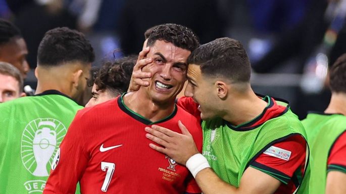 Miró a su mamá y no se pudo contener: el momento viral de Cristiano Ronaldo tras fallar el penal