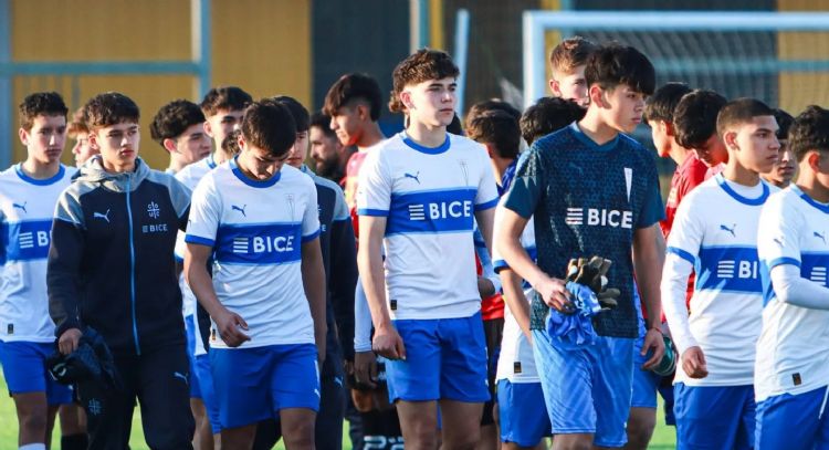 Llegó, se fue y ahora vuelve: el misterio que envuelve a una promesa de Universidad Católica