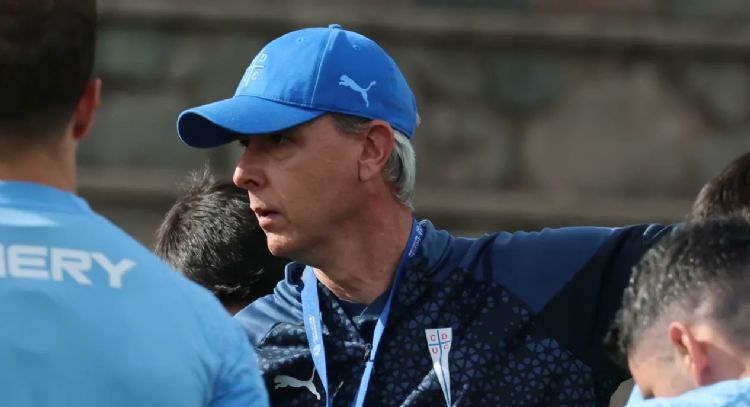 "Descartamos": el entrenador de Universidad Católica reveló los refuerzos que no llegarán al equipo