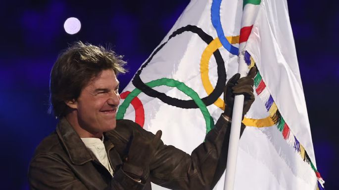 A lo Misión Imposible: el salto de Tom Cruise en la ceremonia de cierre de los Juegos Olímpicos