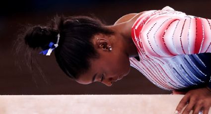 Sorpresa en los JJ. OO.: Simone Biles sufrió una caída y perdió su primera competencia en Paris 2024